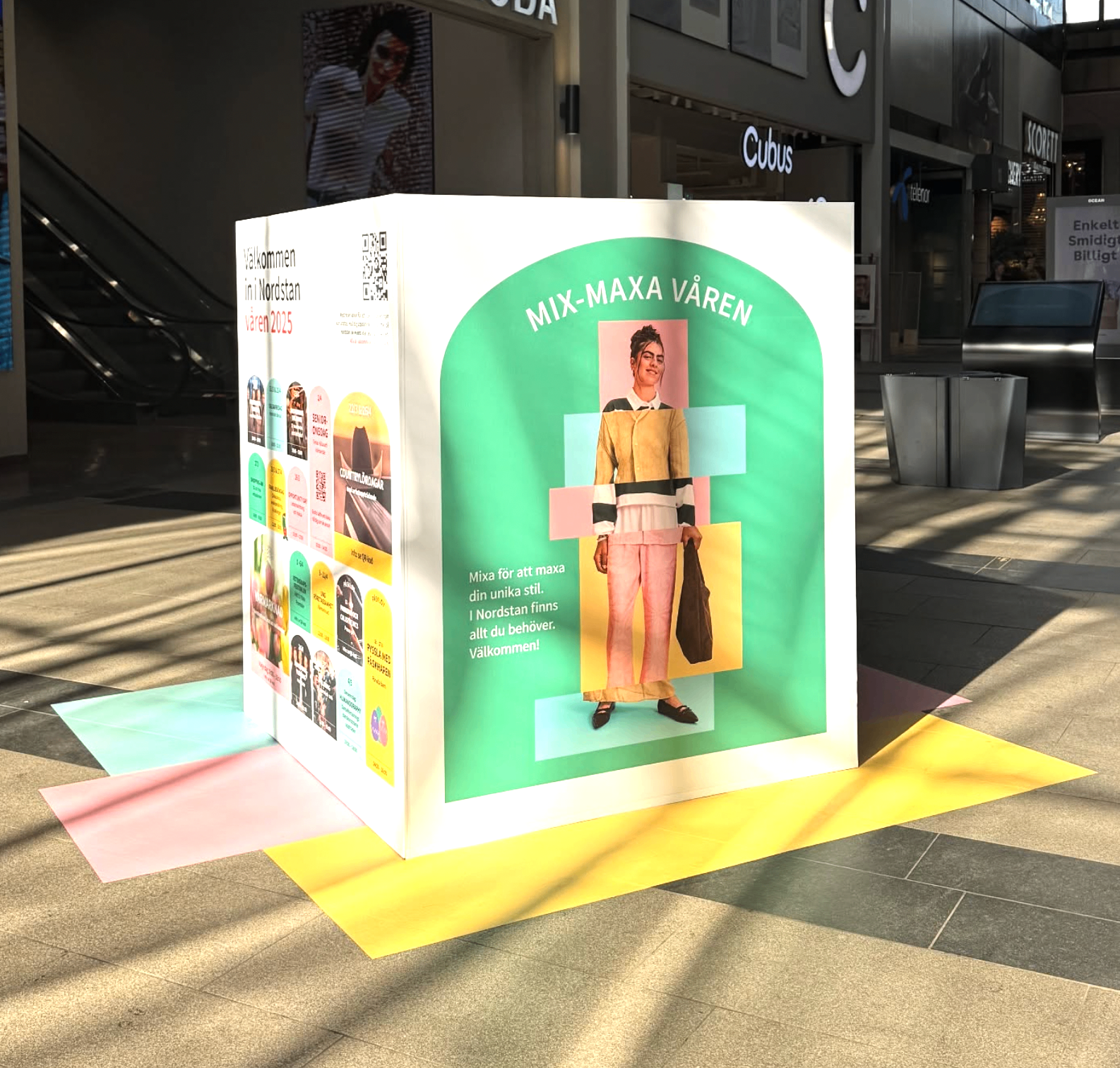 Stor reklambox för butiks mittgång med kampanjen Mix-Maxa Våren
